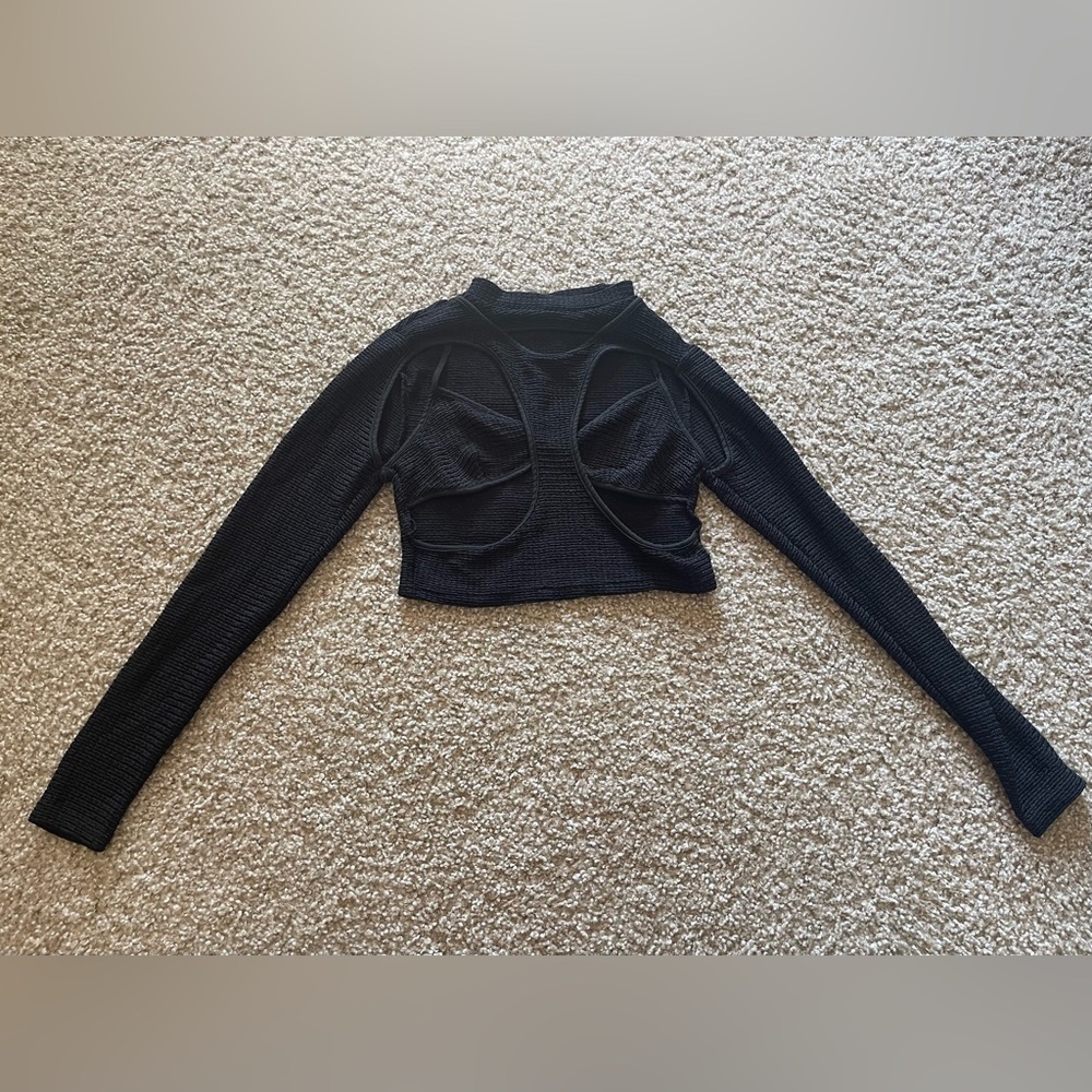 SHEIN Black Long Sleeve Women's Strappy Crop Top